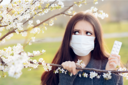 هكذا يمكنكم أن تفرقوا بين أعراض حساسية الربيع وأعراض كورونا